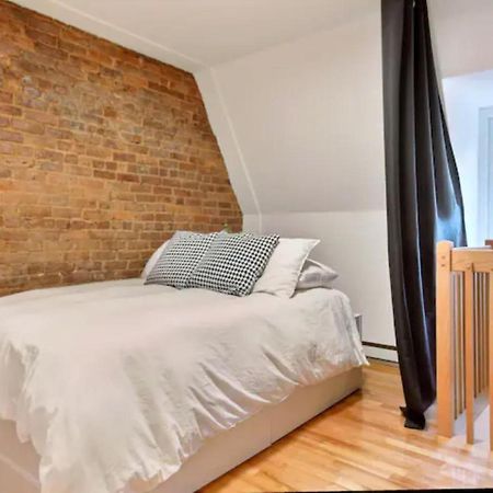 Golden Cross // Typical Old Quebec Appartement エクステリア 写真